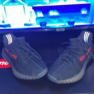 Yeezy 350 boost V2 bred colorway